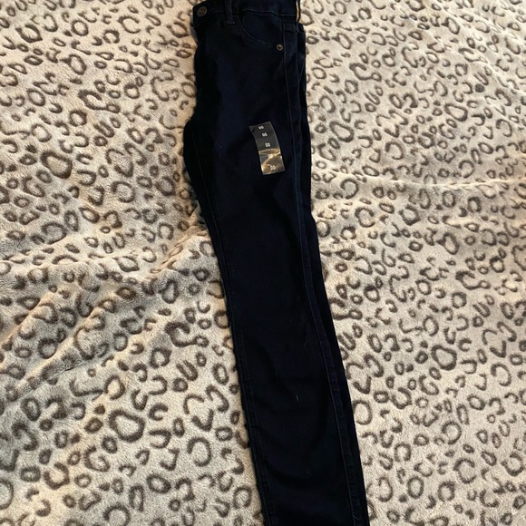 A&F Jean Legging in Rinse - Picture 2 of 2